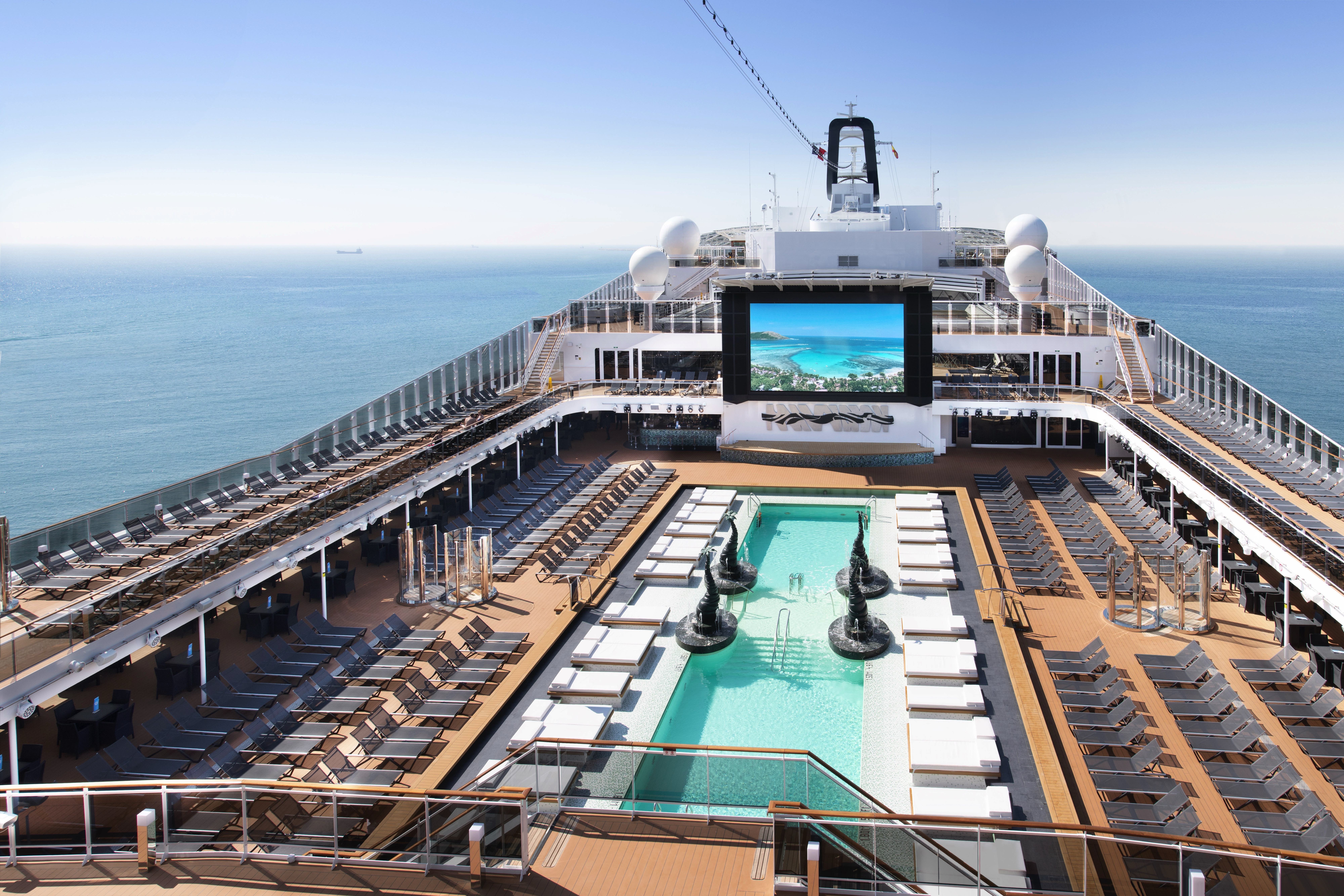 MSC Bellissima - Atmosphere Pool